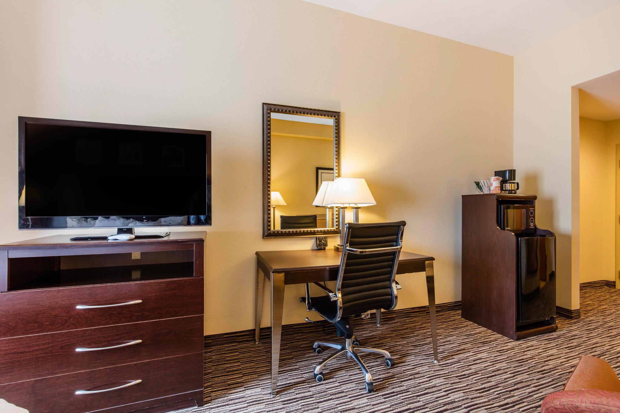 Comfort Suites Murfreesboro Bagian luar foto