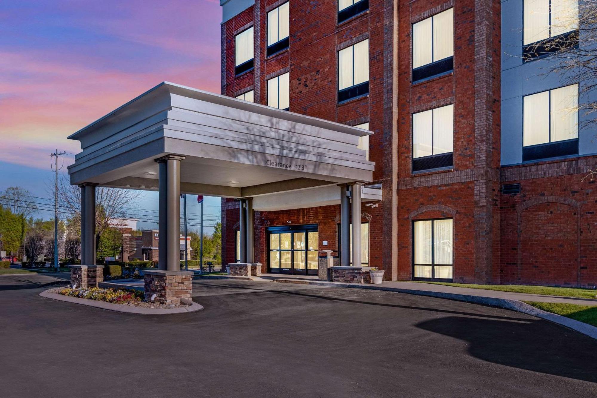 Comfort Suites Murfreesboro Bagian luar foto