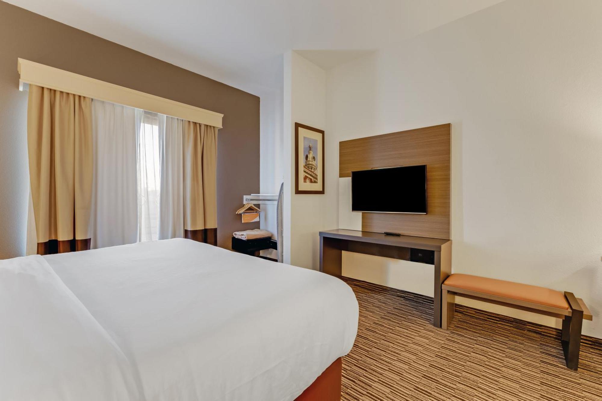 Comfort Suites Murfreesboro Bagian luar foto