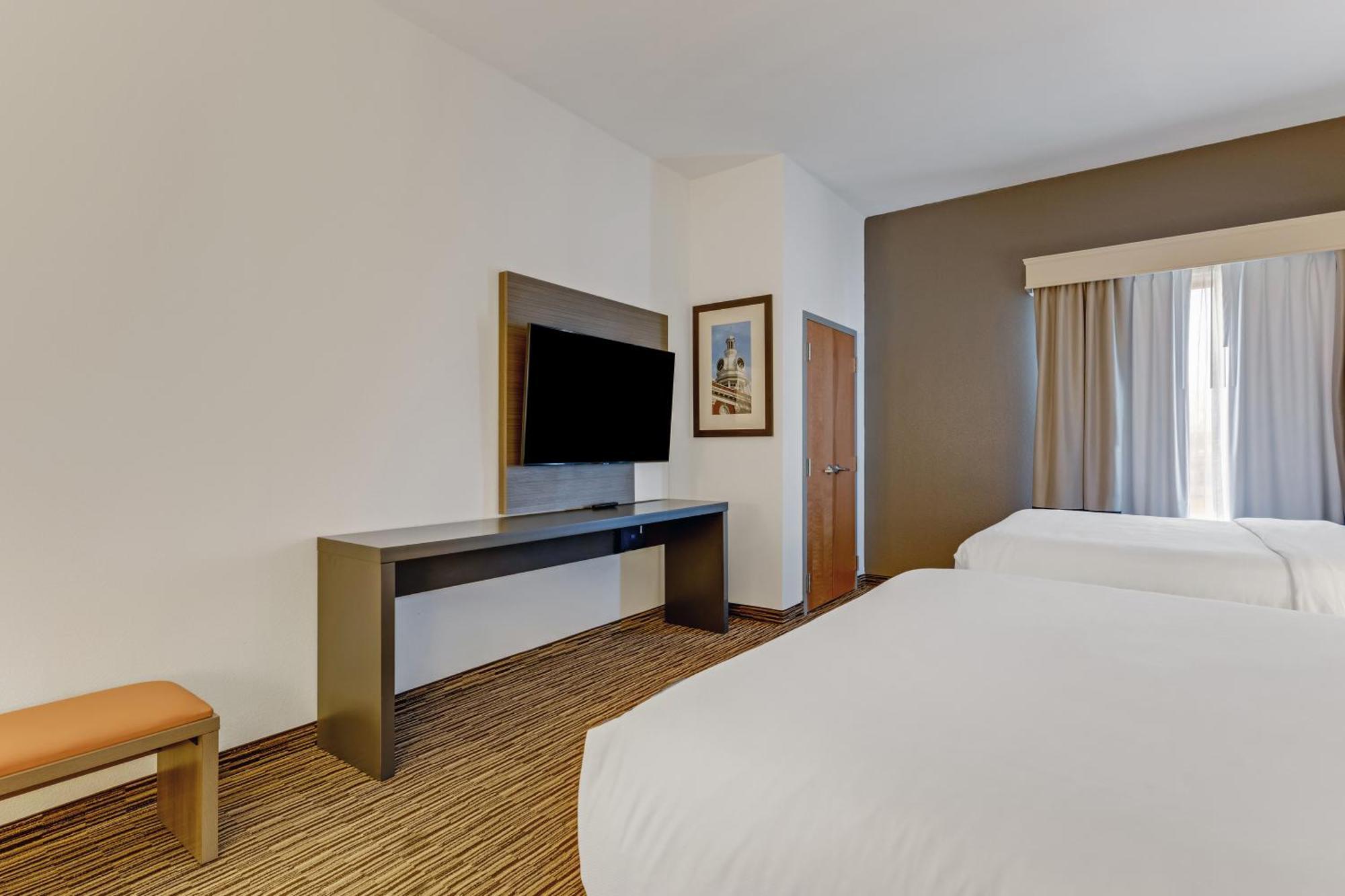 Comfort Suites Murfreesboro Bagian luar foto